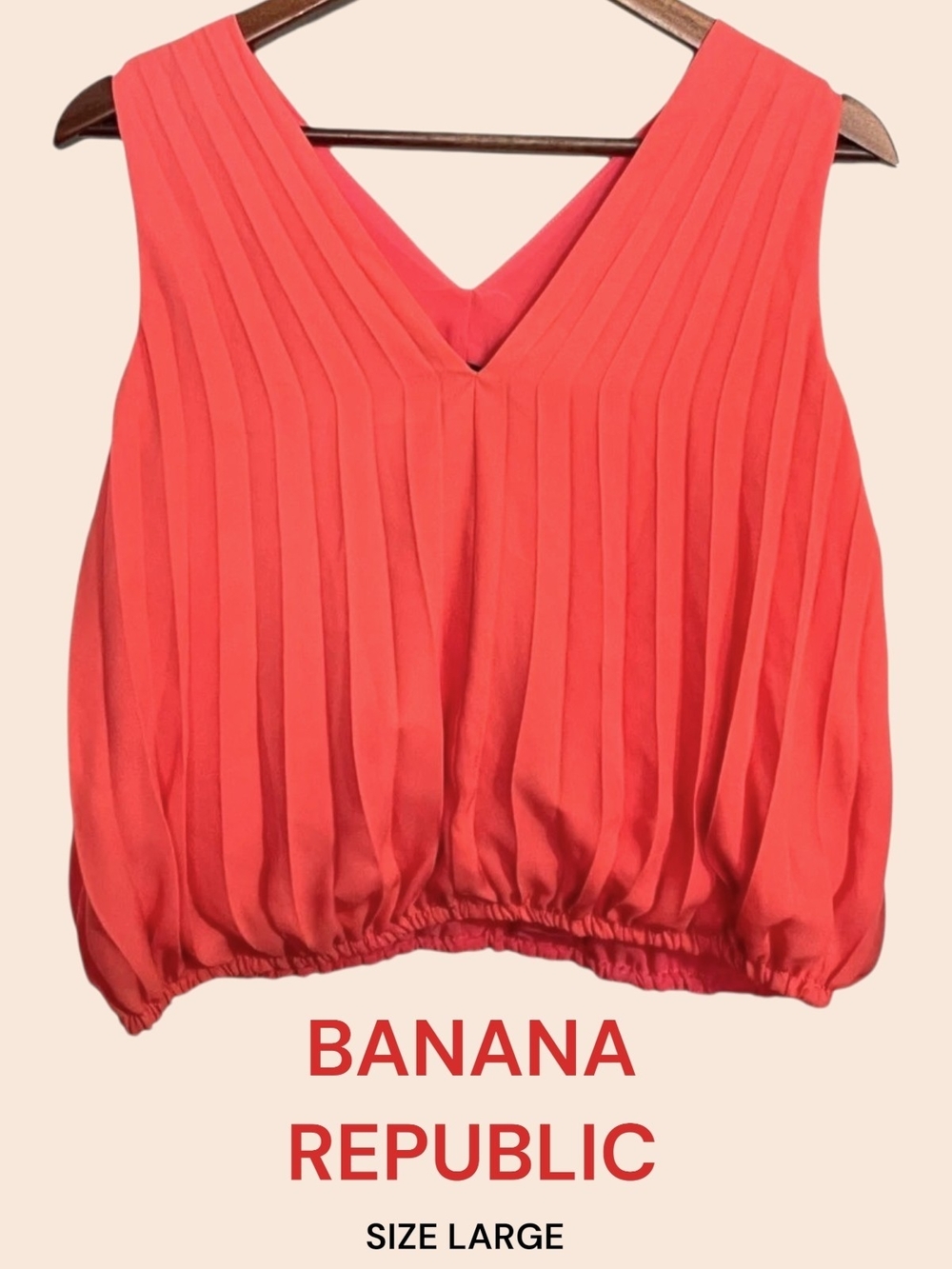 Banana Republic Orange/Coral V-Neck Pleated Cropped Blouse Size L
